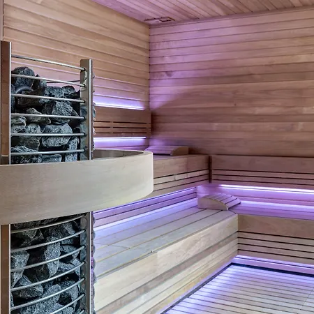 Grand Mont Blanc, By R Collection Hotel 5*