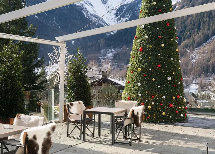 Grand Mont Blanc, By R Collection 5*