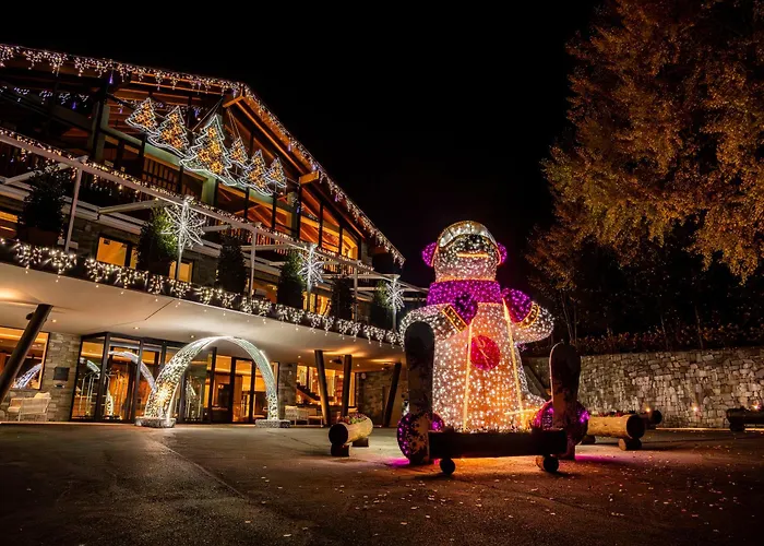 Grand Mont Blanc, By R Collection ホテル クールマイユール