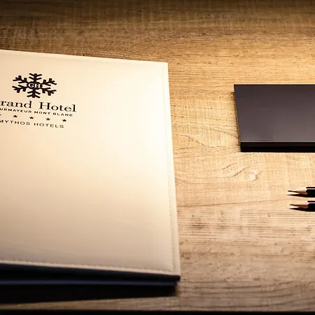 Grand Mont Blanc, By R Collection فندق 5*