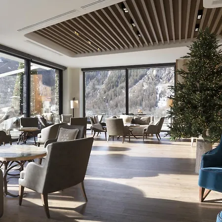Szálloda Grand Mont Blanc, By R Collection 5*