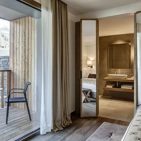 Hotel Grand Mont Blanc, By R Collection 5*