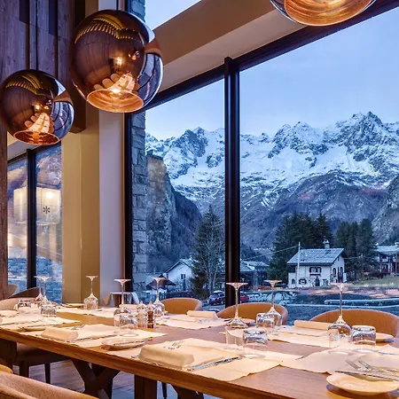Grand Mont Blanc, By R Collection Szálloda Courmayeur
