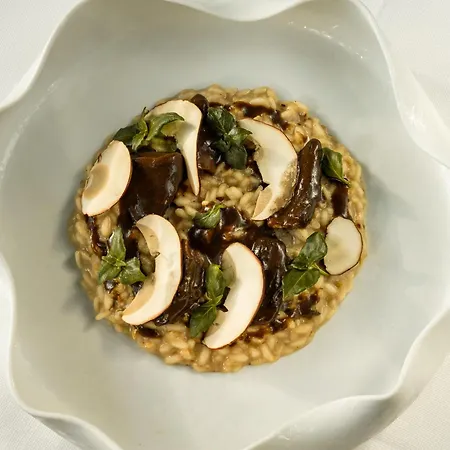 Grand Mont Blanc, By R Collection 5*