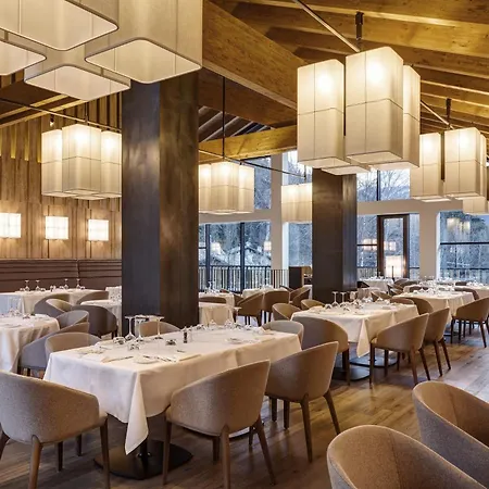 Grand Mont Blanc, By R Collection 5* Courmayeur