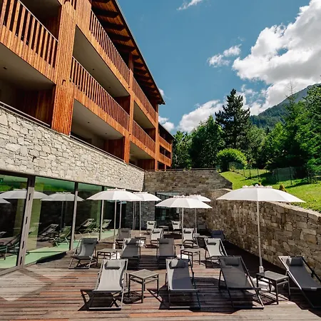 Grand Mont Blanc, By R Collection Hotel 5*