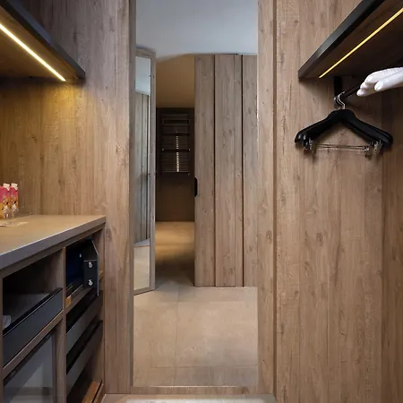 Grand Mont Blanc, By R Collection Hotel Courmayeur
