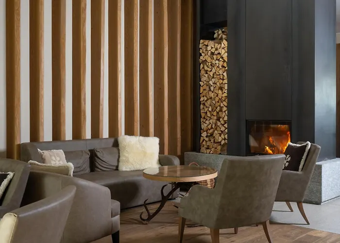 Grand Mont Blanc, By R Collection 5*