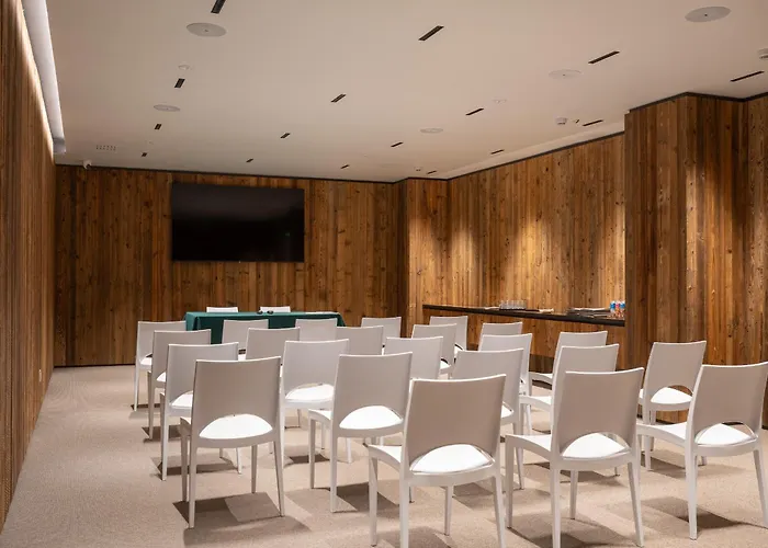 Grand Mont Blanc, By R Collection Κουρμαγιέρ