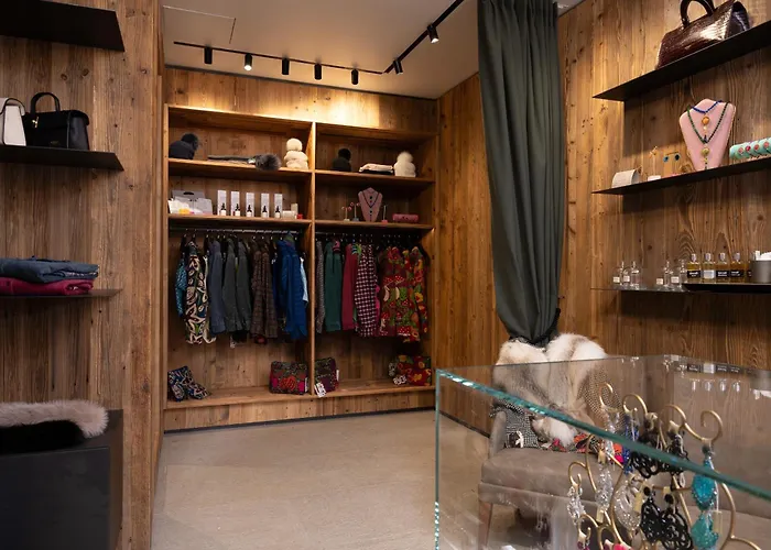 Grand Mont Blanc, By R Collection Ξενοδοχείο