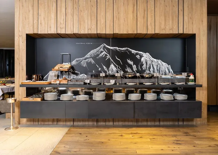 Grand Mont Blanc, By R Collection Hotel 5*