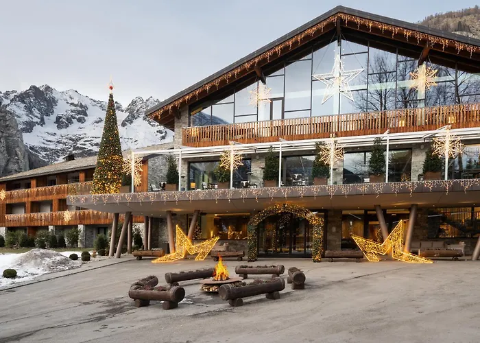 Grand Mont Blanc, By R Collection Hotel 5*