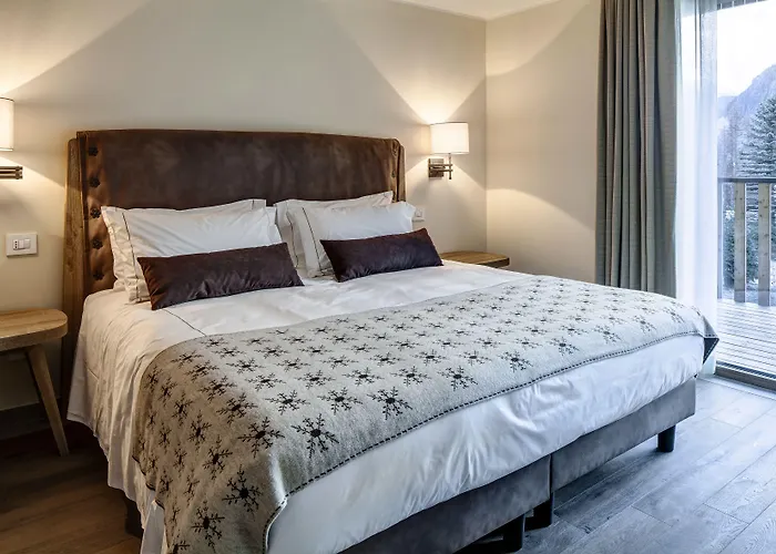 Grand Mont Blanc, By R Collection 5* Courmayeur