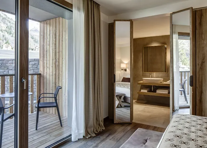 Hotel Grand Mont Blanc, By R Collection 5*