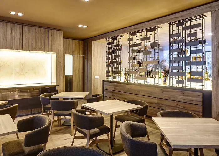 Grand Mont Blanc, By R Collection 5* Courmayeur