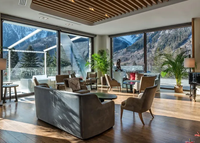 Grand Mont Blanc, By R Collection Hotel Courmayeur