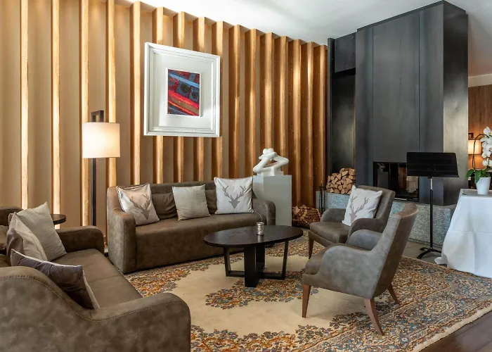 Grand Mont Blanc, By R Collection Hotel Courmayeur