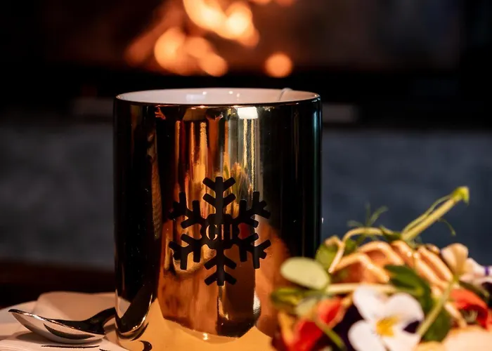 Grand Mont Blanc, By R Collection 5* Courmayeur